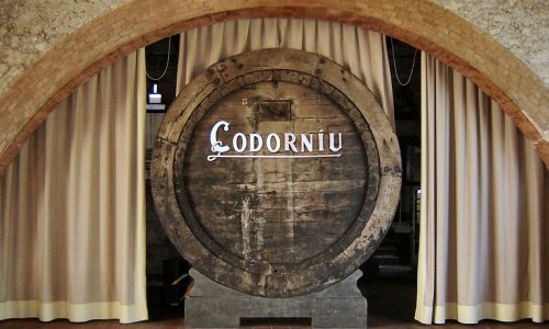 Головная компания Codorníu готова перенести штаб-квартиру из Каталонии