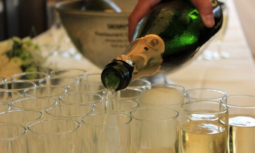 Шампанский рекорд: продажи в 2018 году достигли 4,9 млрд евро